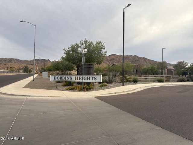 1533 W CARMEN Street, Phoenix, AZ 85041