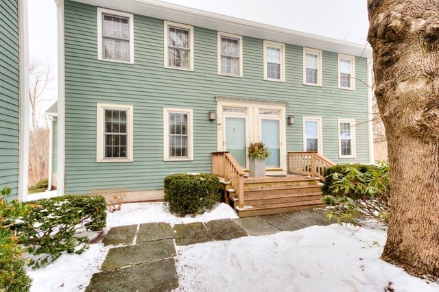 65 Brookdale Cir 65, Shrewsbury, MA 01545