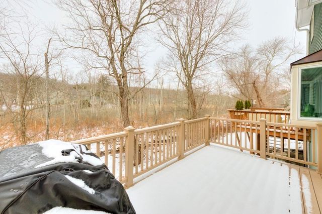 65 Brookdale Cir 65, Shrewsbury, MA 01545