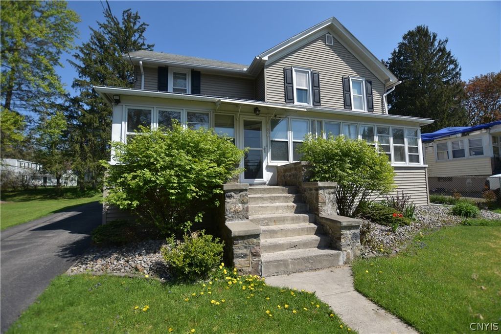 30 West Oneida Street, Lysander, NY 13027