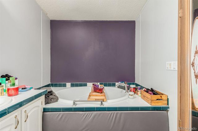 4 Zodiac Street, Golden, CO 80401