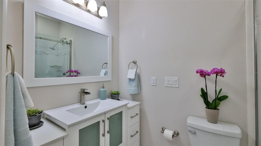 Image 16 of property listing at 801 SANDPIPER AVENUE, New Smyrna Beach, FL 32169