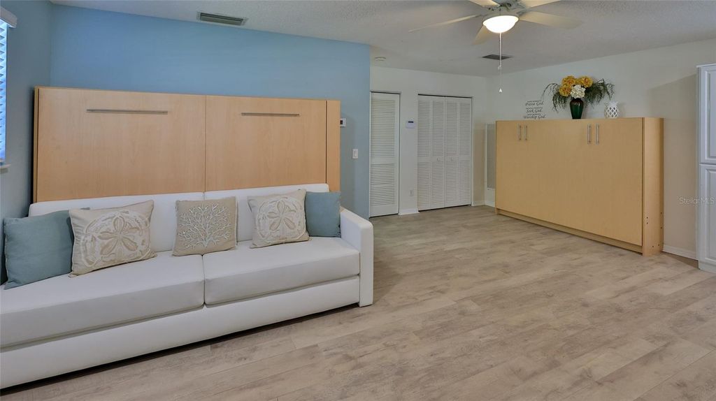 Image 33 of property listing at 801 SANDPIPER AVENUE, New Smyrna Beach, FL 32169