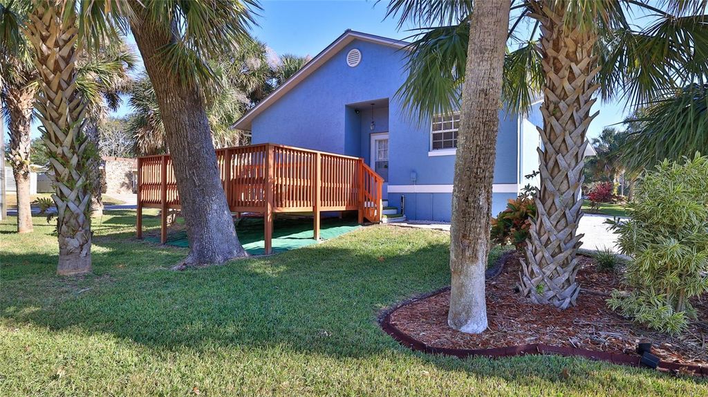 Image 44 of property listing at 801 SANDPIPER AVENUE, New Smyrna Beach, FL 32169
