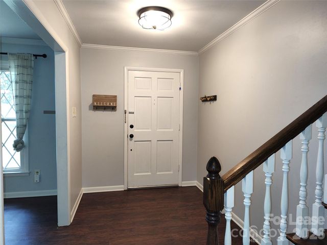 5812 Donegal Drive, Charlotte, NC 28212
