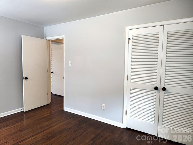 5812 Donegal Drive, Charlotte, NC 28212