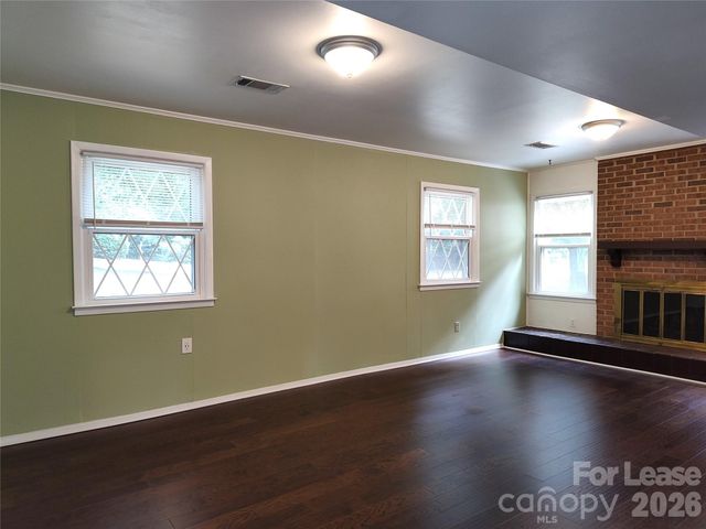 5812 Donegal Drive, Charlotte, NC 28212
