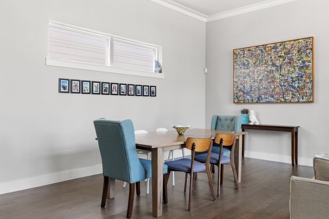 5818 Lindell Avenue B, Dallas, TX 75206