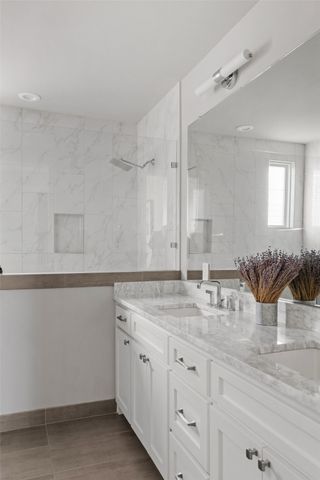 5818 Lindell Avenue B, Dallas, TX 75206