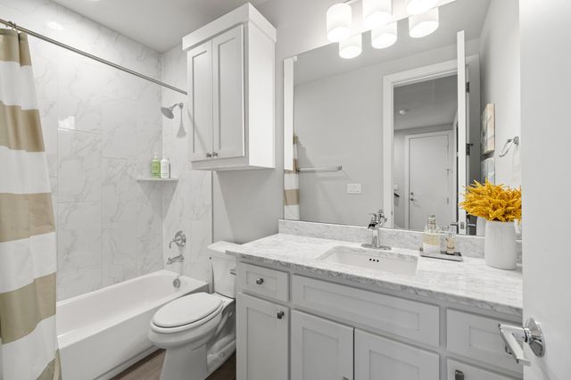 5818 Lindell Avenue B, Dallas, TX 75206