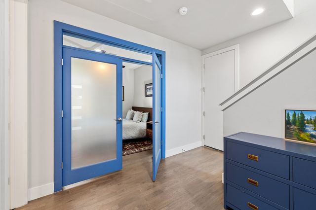 5818 Lindell Avenue B, Dallas, TX 75206