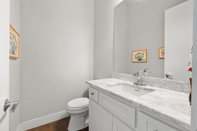 5818 Lindell Avenue B, Dallas, TX 75206