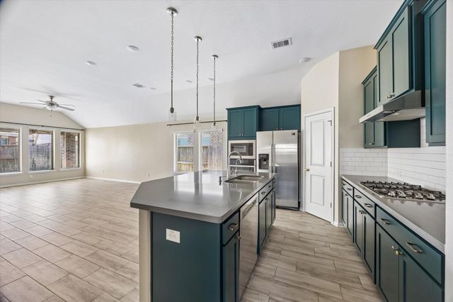 3738 Amoroso Drive, Iowa Colony, TX 77583