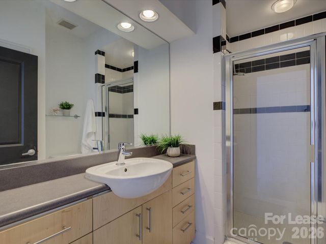 636 Garden District Drive, Charlotte, NC 28202