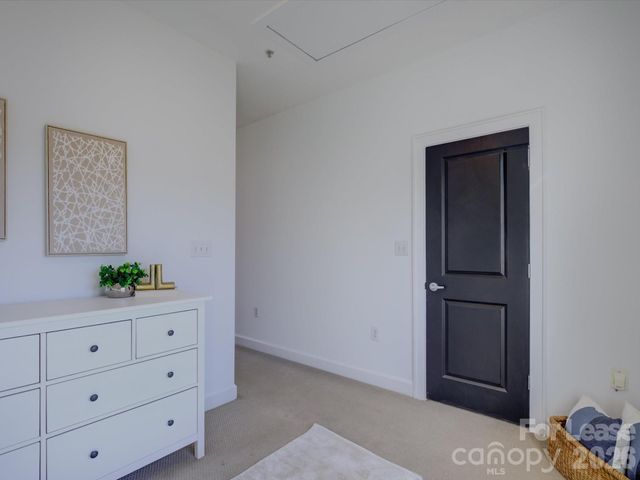 636 Garden District Drive, Charlotte, NC 28202