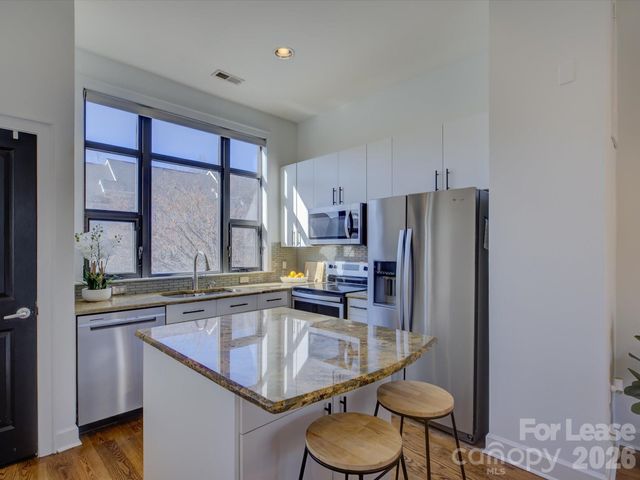 636 Garden District Drive, Charlotte, NC 28202