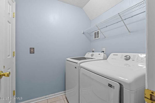 202 Wiltshire Court, Jacksonville, NC 28546