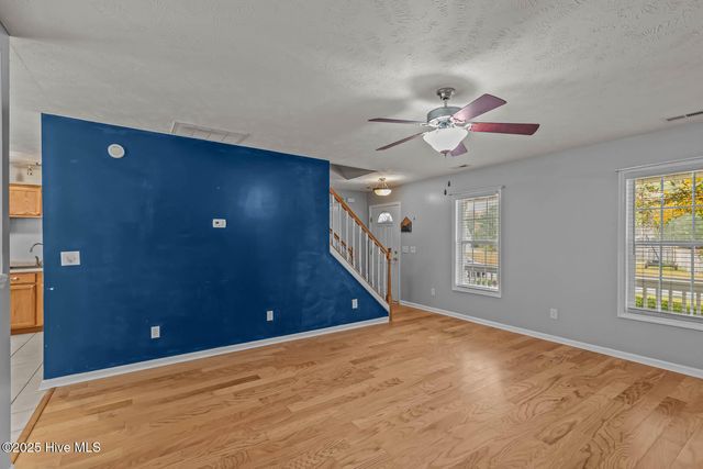 202 Wiltshire Court, Jacksonville, NC 28546