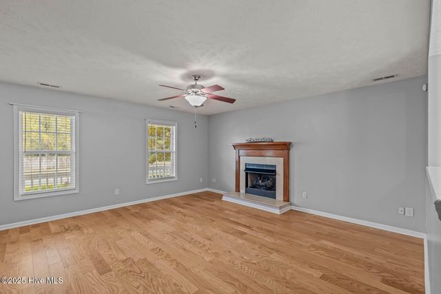 202 Wiltshire Court, Jacksonville, NC 28546