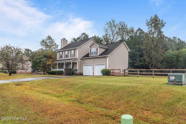 202 Wiltshire Court, Jacksonville, NC 28546