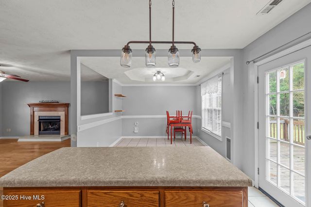 202 Wiltshire Court, Jacksonville, NC 28546