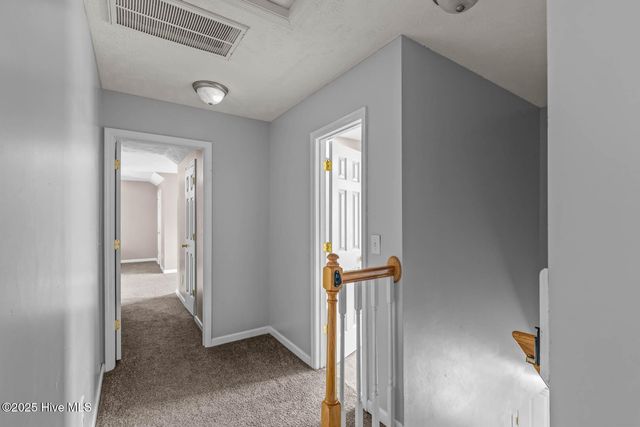 202 Wiltshire Court, Jacksonville, NC 28546