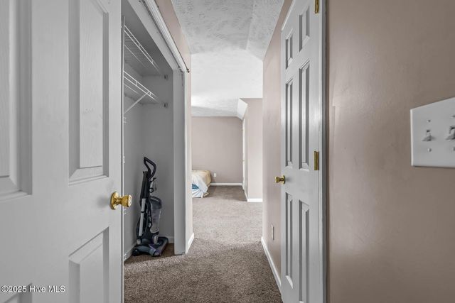 202 Wiltshire Court, Jacksonville, NC 28546