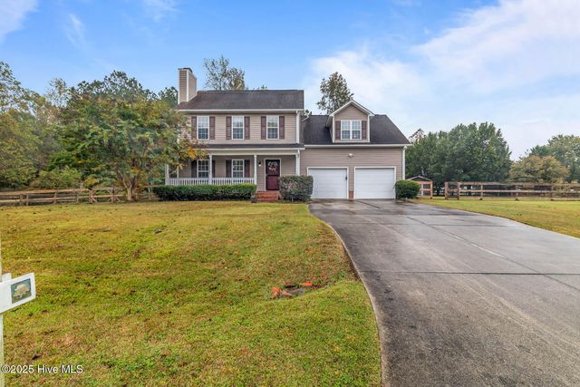 202 Wiltshire Court, Jacksonville, NC 28546