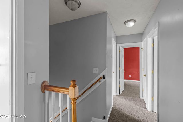 202 Wiltshire Court, Jacksonville, NC 28546