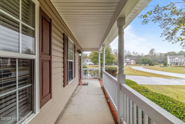 202 Wiltshire Court, Jacksonville, NC 28546