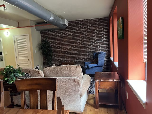 700 Church St Apt 506, Nashville, TN 37203