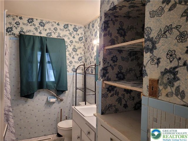 1568 Luzerne Street, Bethlehem City, PA 18017