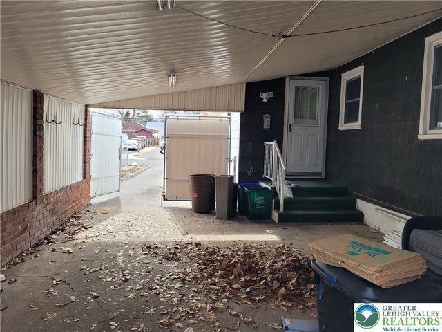 1568 Luzerne Street, Bethlehem City, PA 18017