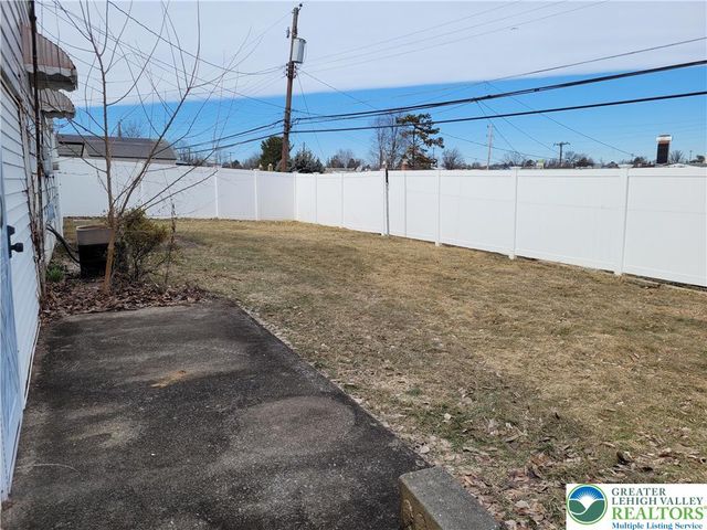 1568 Luzerne Street, Bethlehem City, PA 18017