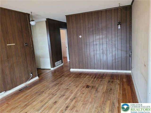 1568 Luzerne Street, Bethlehem City, PA 18017