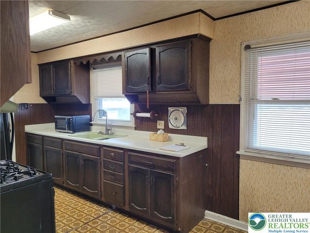 1568 Luzerne Street, Bethlehem City, PA 18017