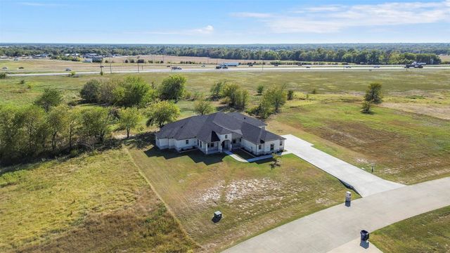 1055 Encino Court, Wills Point, TX 75169