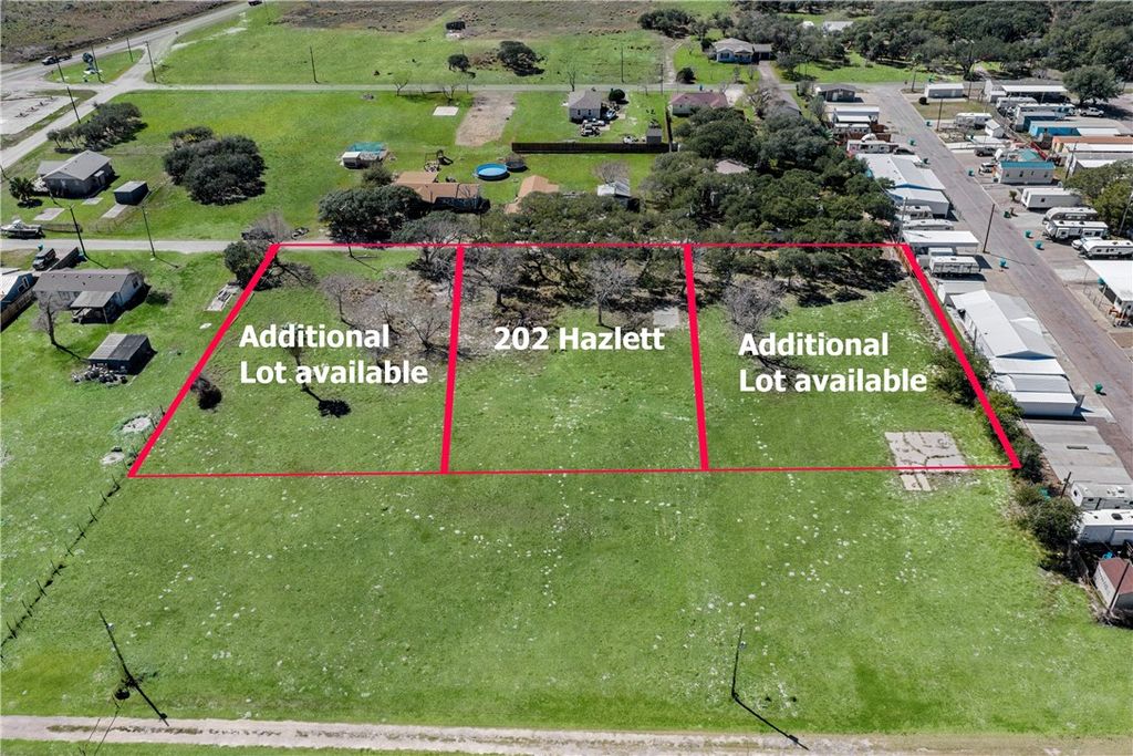 202 HAZLETT Ave, Aransas Pass, TX 78336 — photo 3