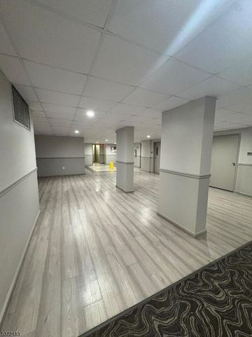 10 N Wood Ave 314, Linden City, NJ 07036