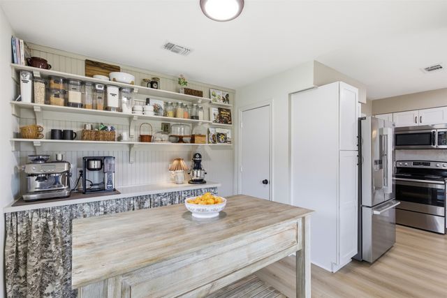 237 Simmons Drive, Coppell, TX 75019