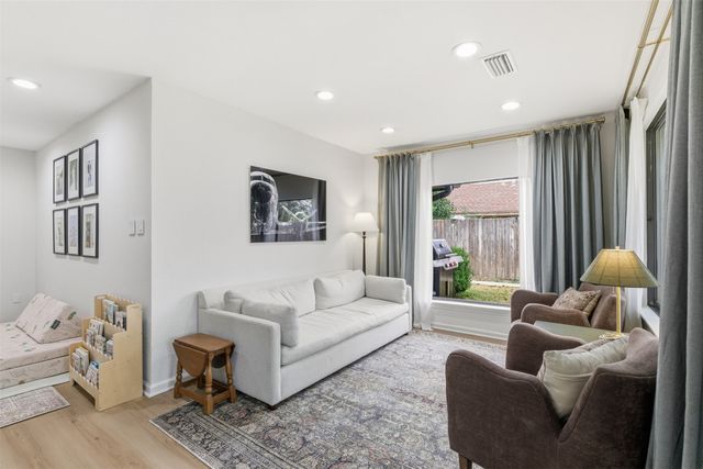 237 Simmons Drive, Coppell, TX 75019