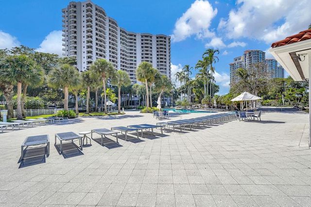 3300 NE 191st Street LP03, Aventura, FL 33180