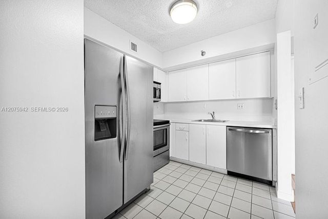 3300 NE 191st Street LP03, Aventura, FL 33180
