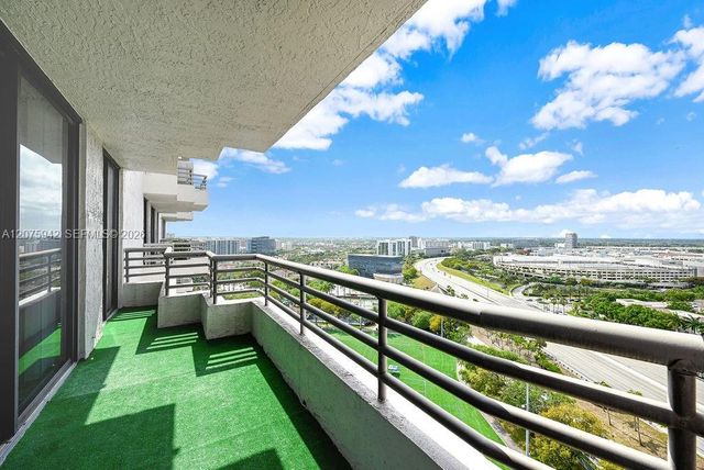 3300 NE 191st Street LP03, Aventura, FL 33180