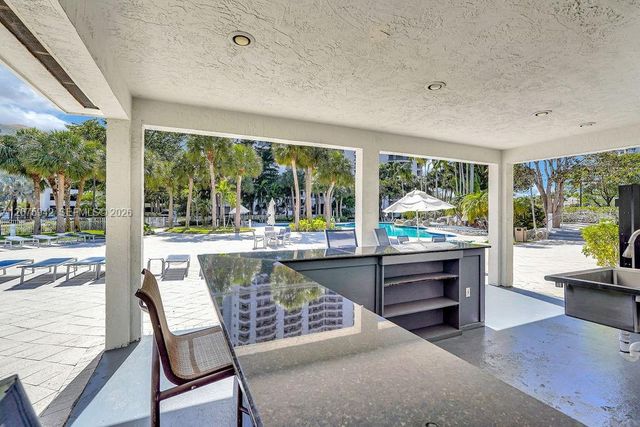 3300 NE 191st Street LP03, Aventura, FL 33180