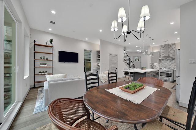 1205 E 28th Street, Houston, TX 77009