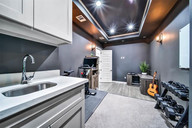 1205 E 28th Street, Houston, TX 77009