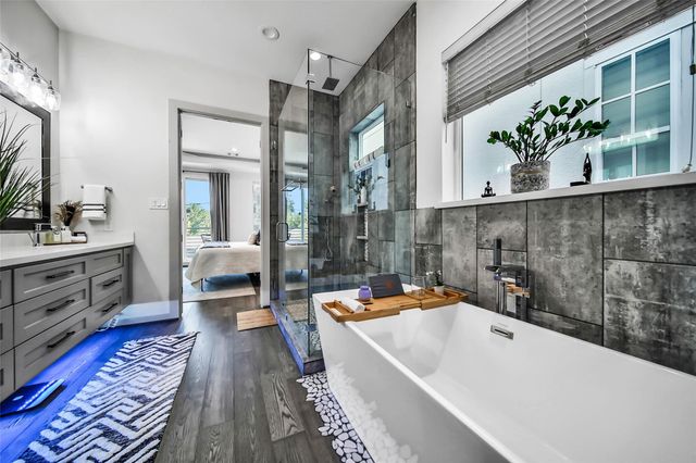 1205 E 28th Street, Houston, TX 77009