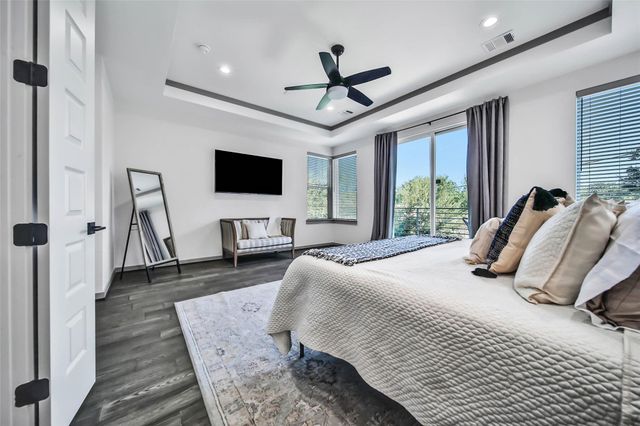 1205 E 28th Street, Houston, TX 77009