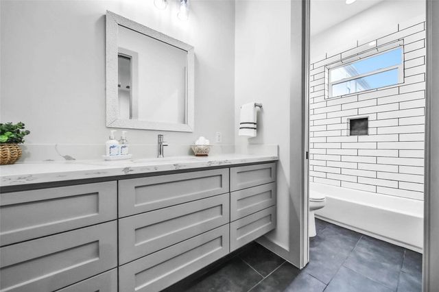 1205 E 28th Street, Houston, TX 77009